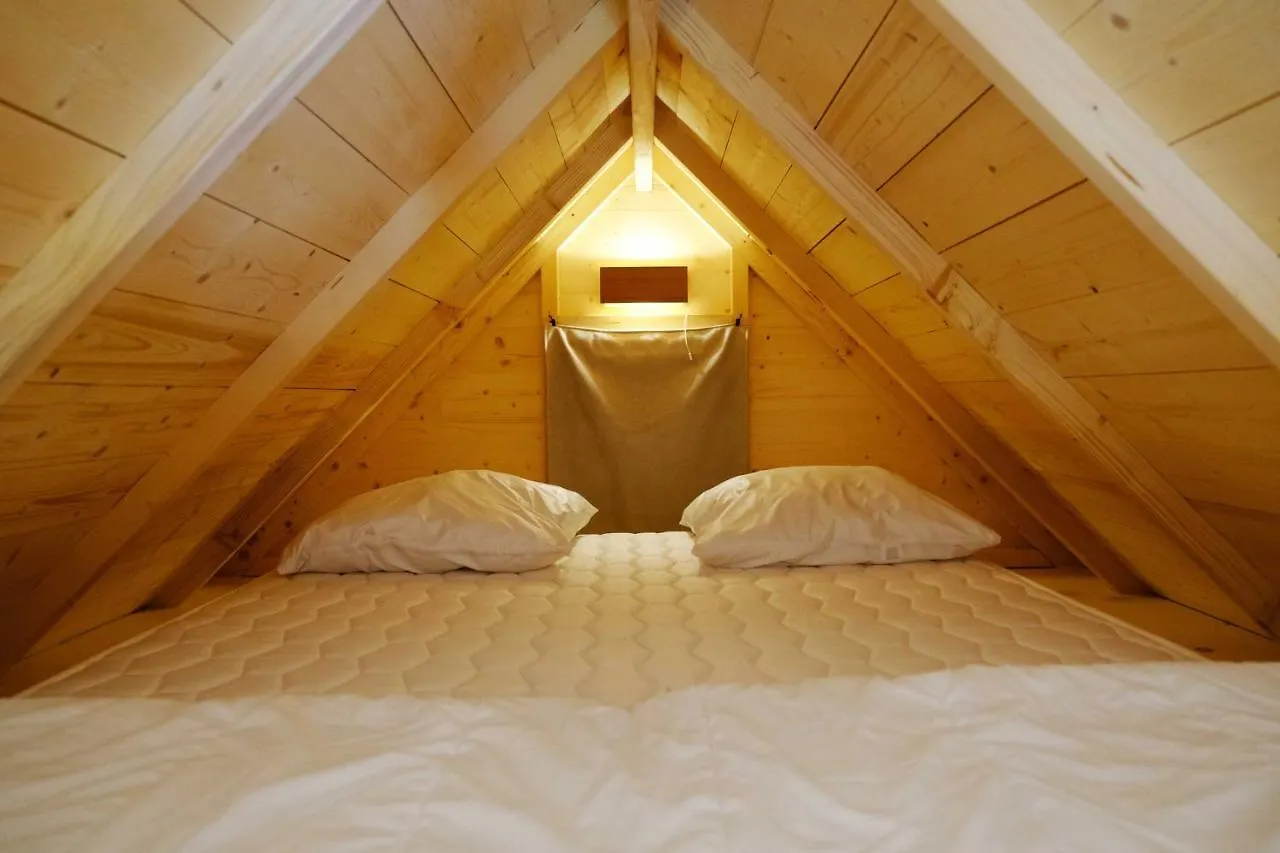 Tiny House Et Tentes En Coton Dans La Pinede Hotel Erquy France