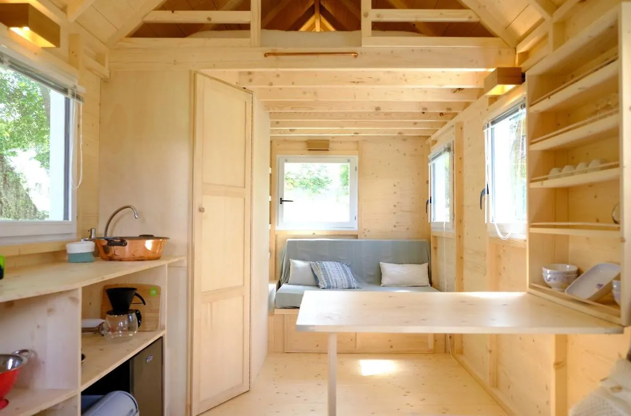 Tiny House Et Tentes En Coton Dans La Pinede Hotel Erquy 2*,  France