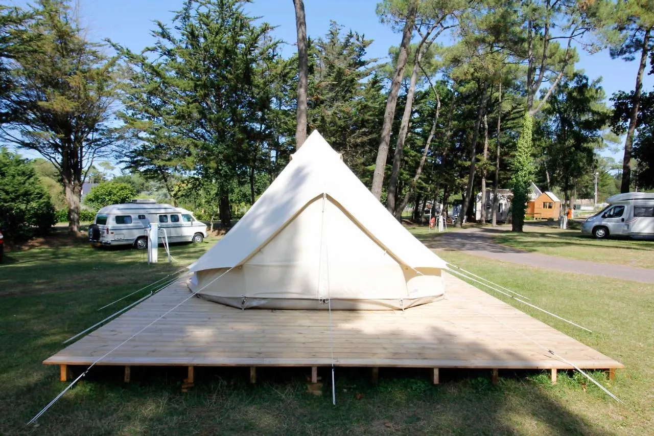 Tiny House Et Tentes En Coton Dans La Pinede Hotel Erquy 2*,  France